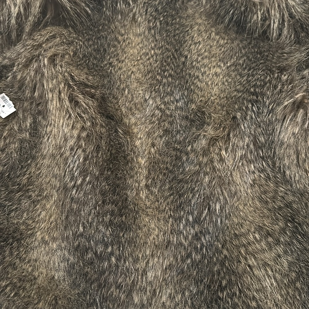 New With Part Of The Tag Size Xl Michael Kors - image 6